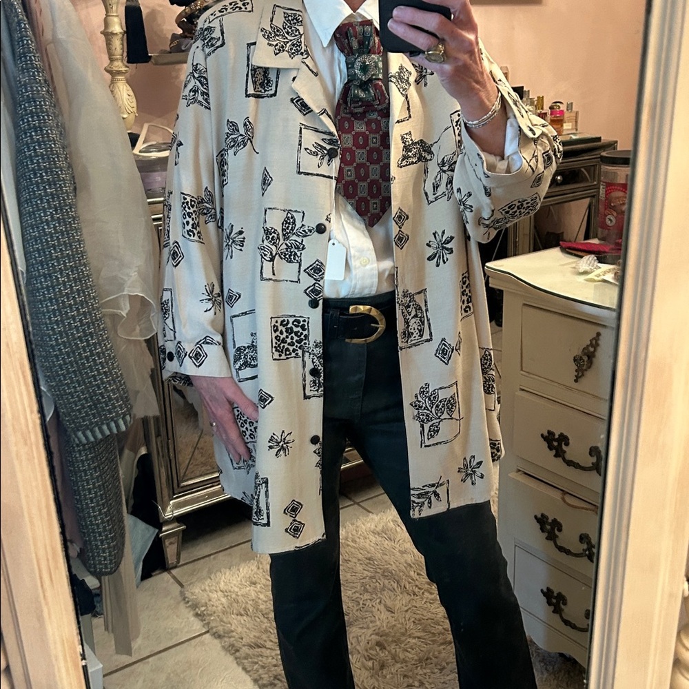 Vintage cheetah button down blouse/topper